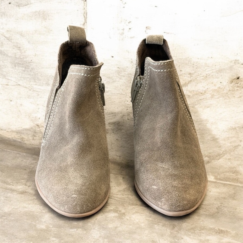 Fabulous short booties!